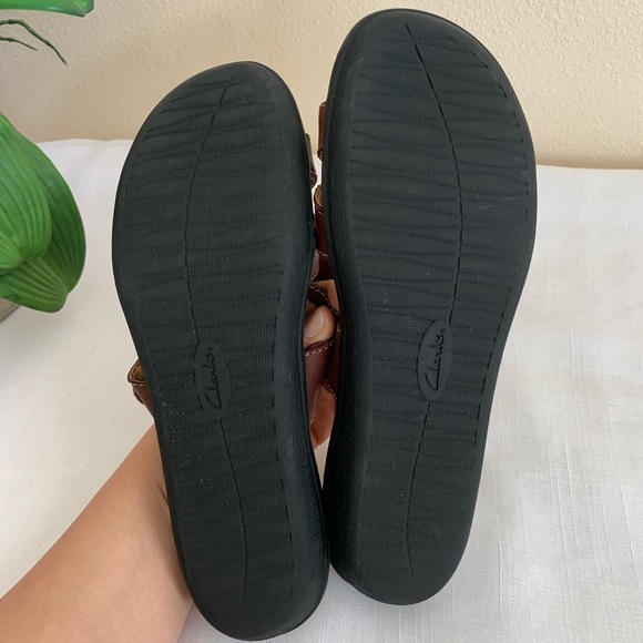 Collection by Clarks Red Manilla Pluma
Leather Sandal SOFT CUSHION Women. - Picture 6 of 6